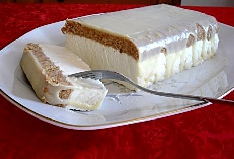 Торт с белым шоколадом и лимоном.