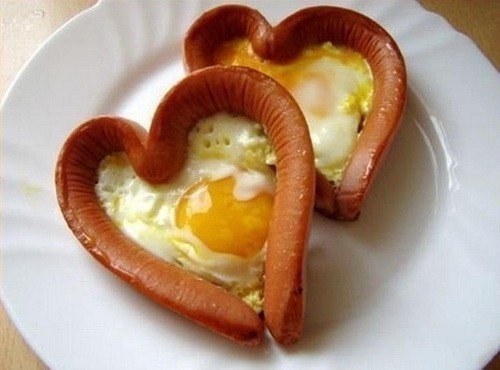 Яичница "Сердце" к завтраку