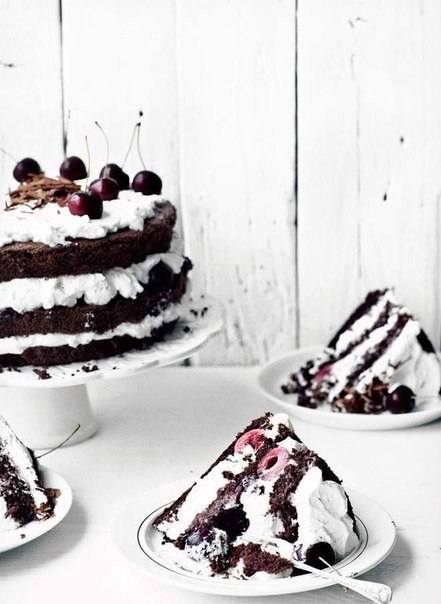 Шварцвальдский шоколадный торт «Черный лес». Рецепт!