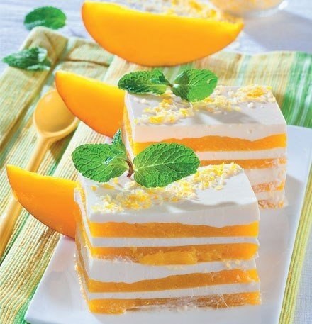 Творожный десерт с манго
