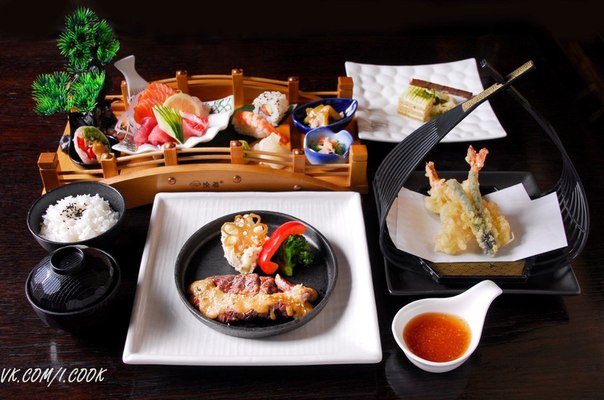 Ваше отношение к японской кухне?)