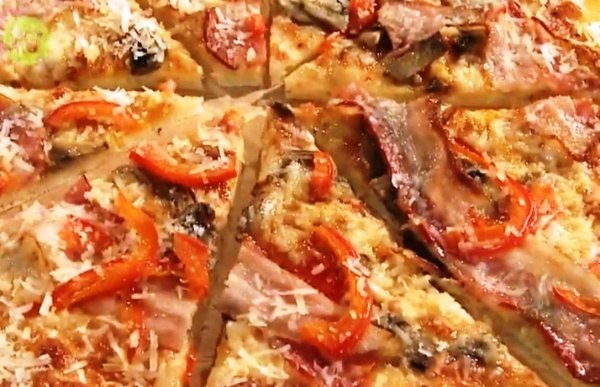 Итальянская пицца с беконом 