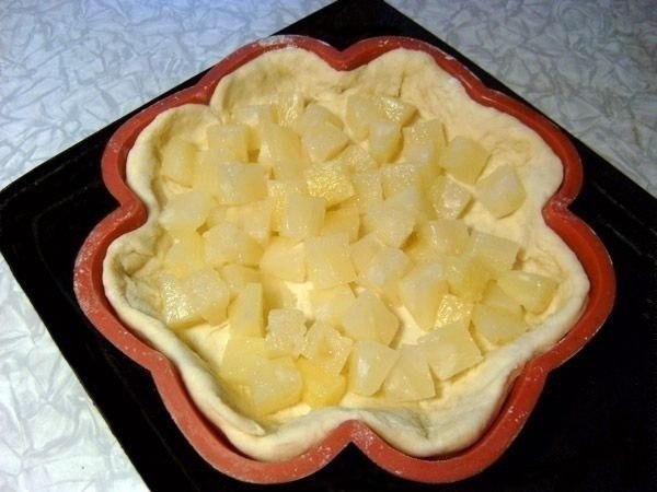 ворожный пирог с ананасами