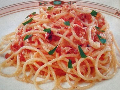 Спагетти в орехово-чесночном соусе