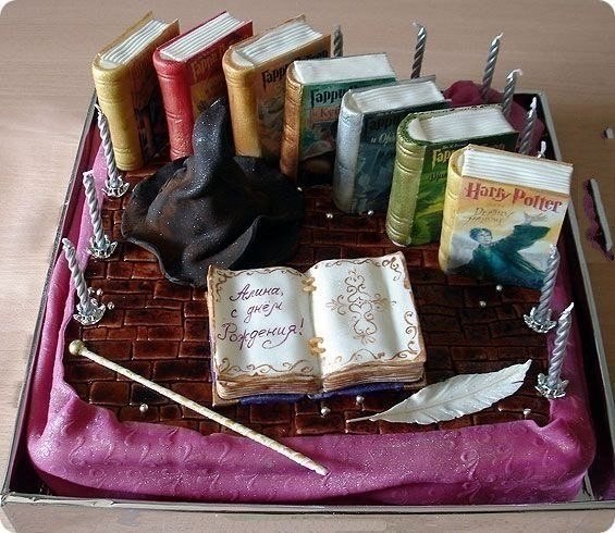 Креативный торт для книголюба :)