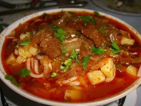 Лагман узбекский густой суп - простое в приготовление аппетитное блюдо