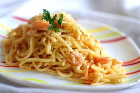 Спагетти с креветочно – чесночным соусом