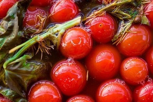 Маринованные помидорки черри 