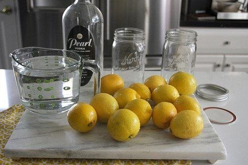 Домашнее лимончелло