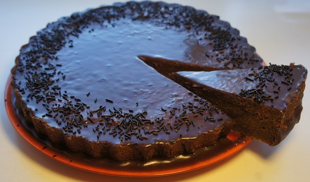 Неординарный шоколадный торт по рецепту мамы Джейми Оливера- невероятно вкусный, с удивительной структурой и оригинальным способом приготовления