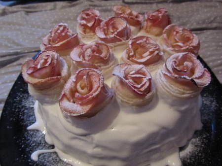 Торт с розами .