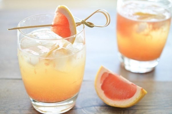 4 алкогольных коктейля с грейпфрутом