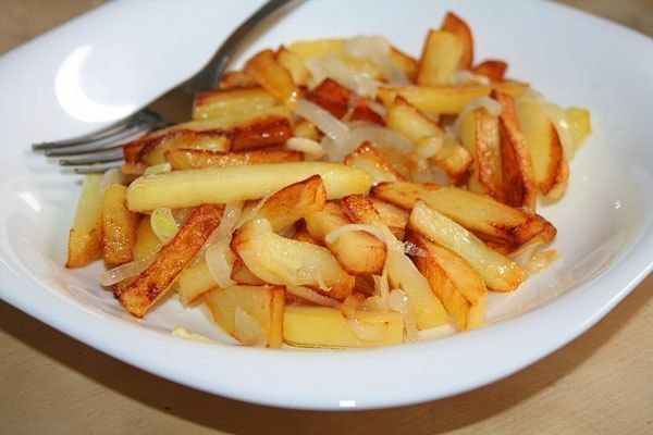 Несколько правил того, чтобы ваша жареная картошка получилась вкусной и красивой.