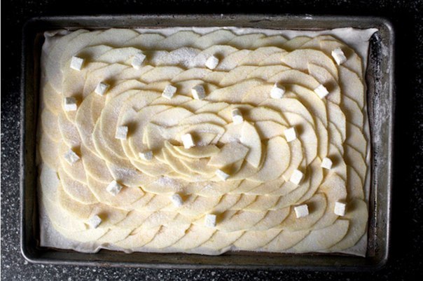 Яблочный пирог "Мозаика" с карамелью. 