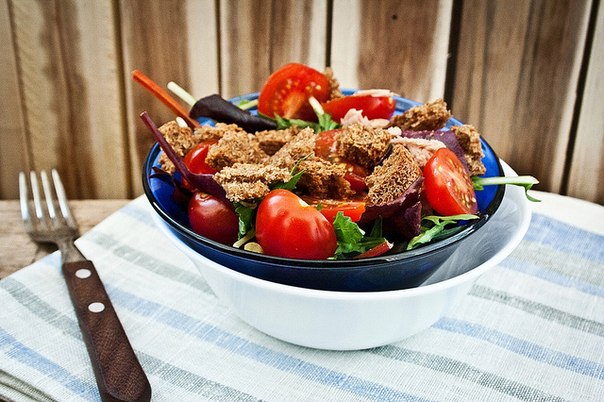 Crunch-Salad with Tuna.