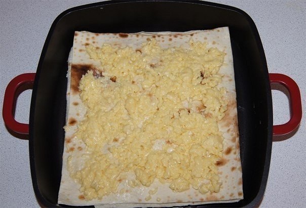Сырный пирог из армянского лаваша.