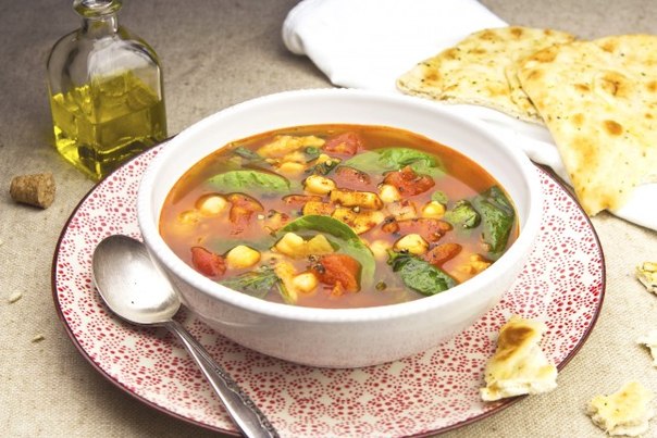 Марокканский пряный суп с нутом.