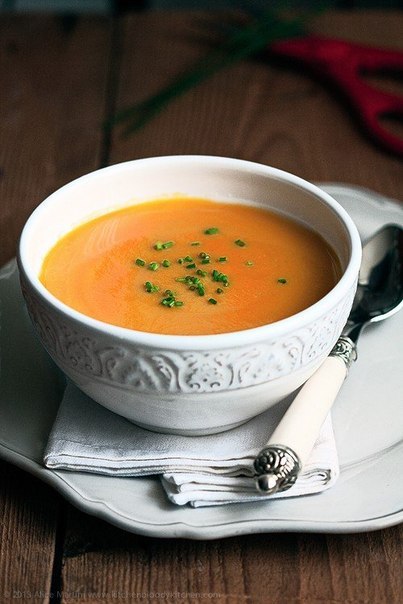 Крем-суп из тыквы и груши.