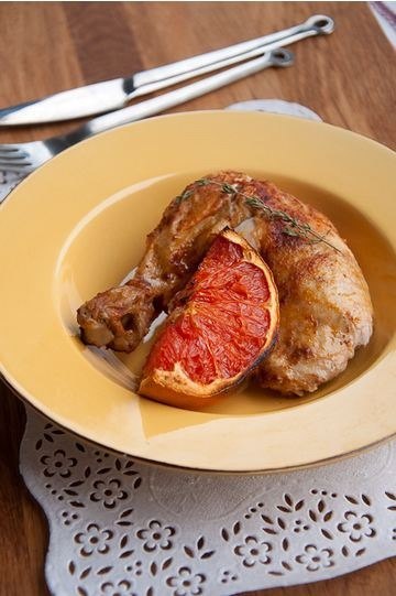 Курица с паприкой и грейпфрутом.