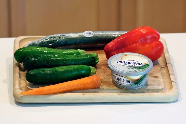 Вегетарианские овощные роллы.