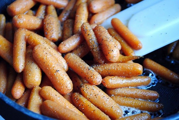 Морковь в сахарной глазури.