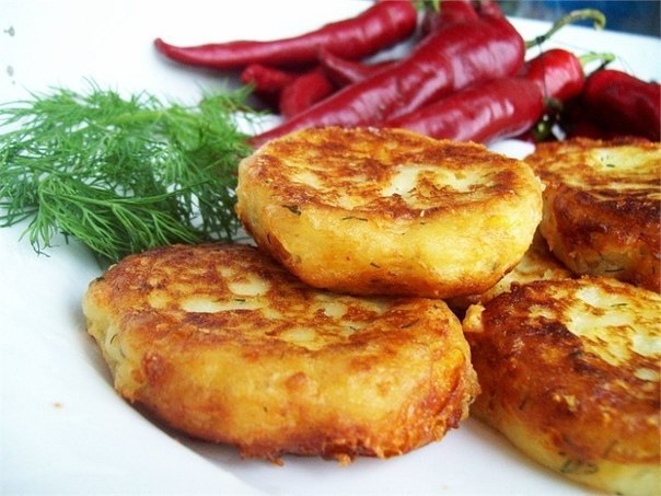 Картофельные котлеты с сыром и укропом.