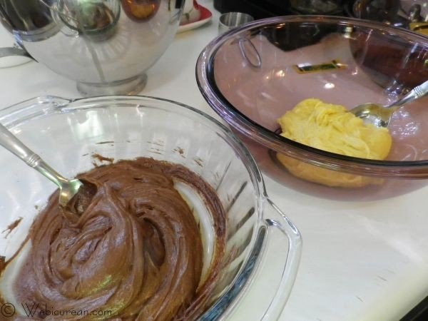 Шоколадный баумкухен со сметанным кремом.