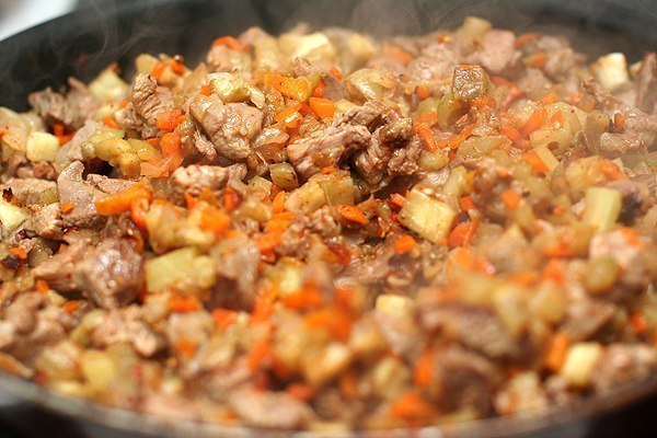 Мясо в армянском лаваше 