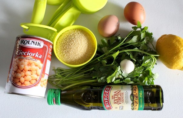 Котлеты из нута и кускуса.