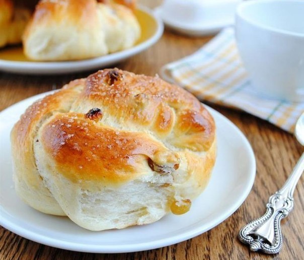 "Пряные булочки с изюмом"